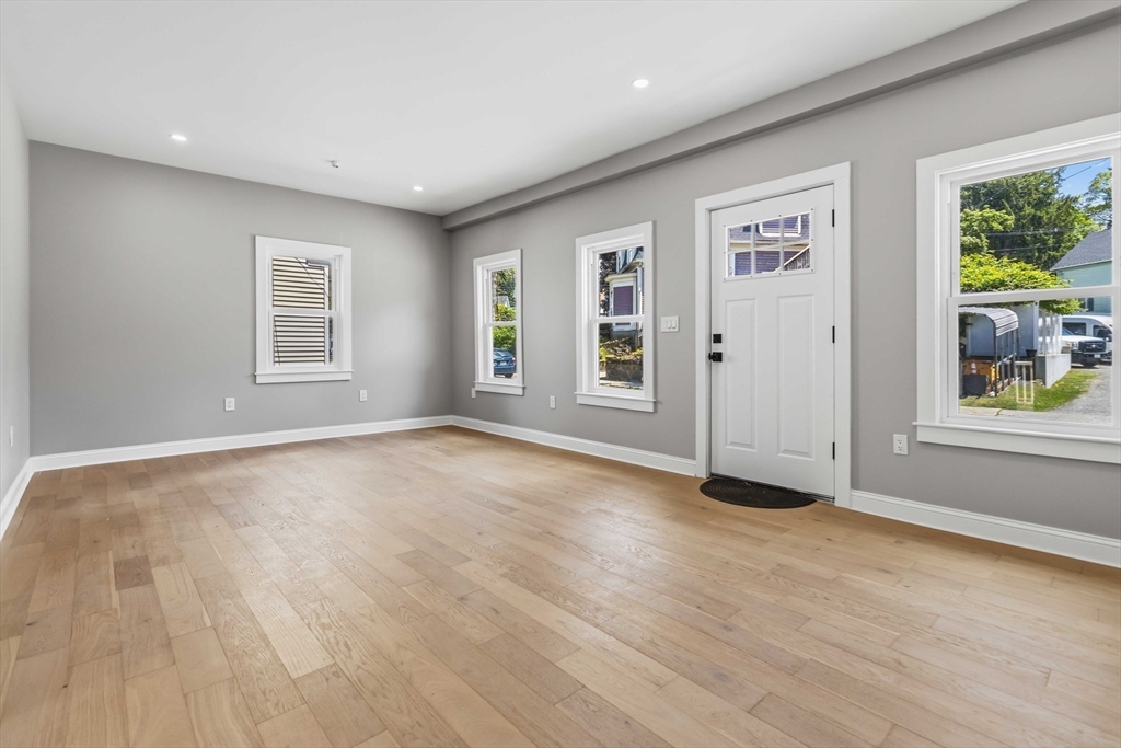 16 Hillside Street, Unit 2 Maynard, MA 01754 - Photo 5 of 22
