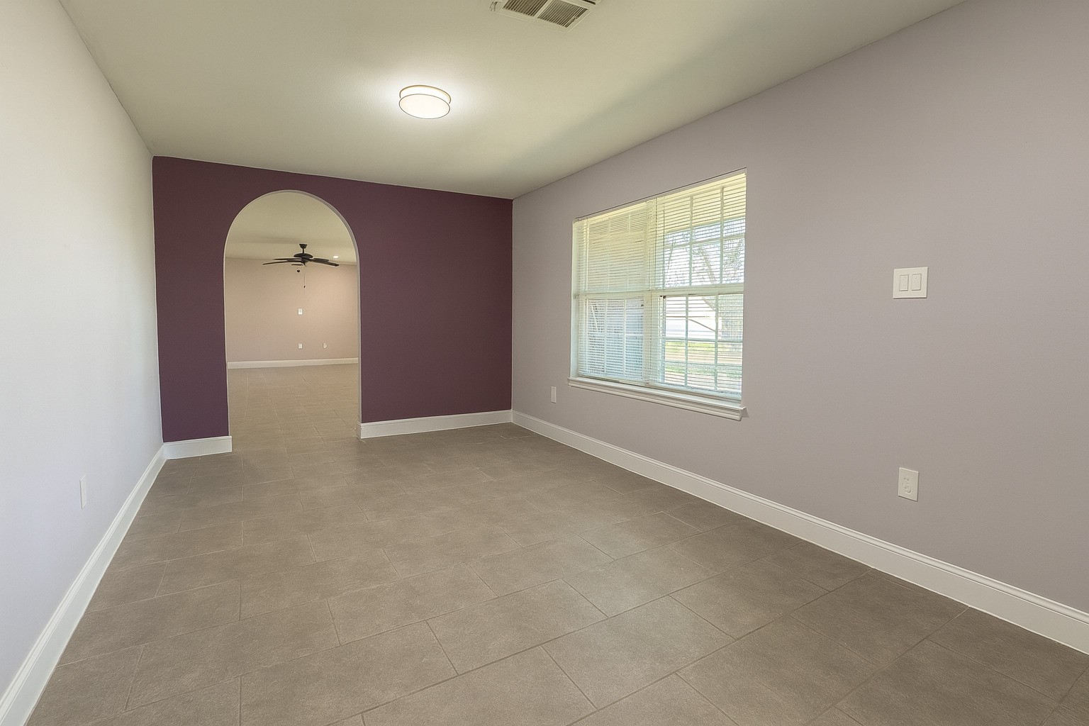 422 FM 360 Road Beasley, TX 77417 - Photo 22 of 25 an empty room with windows