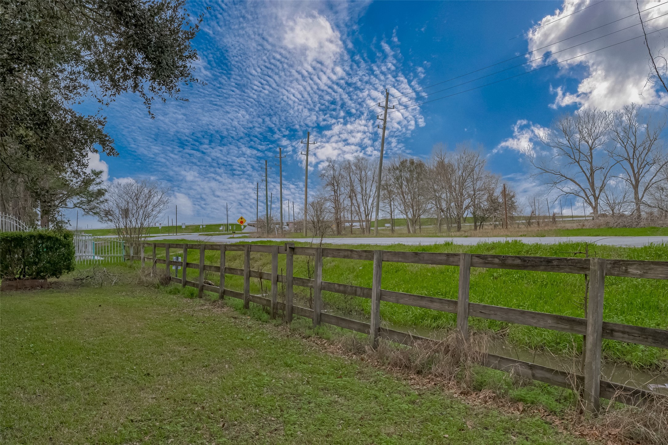 422 FM 360 Road Beasley, TX 77417 - Photo 3 of 25 a view of outdoor space and yard