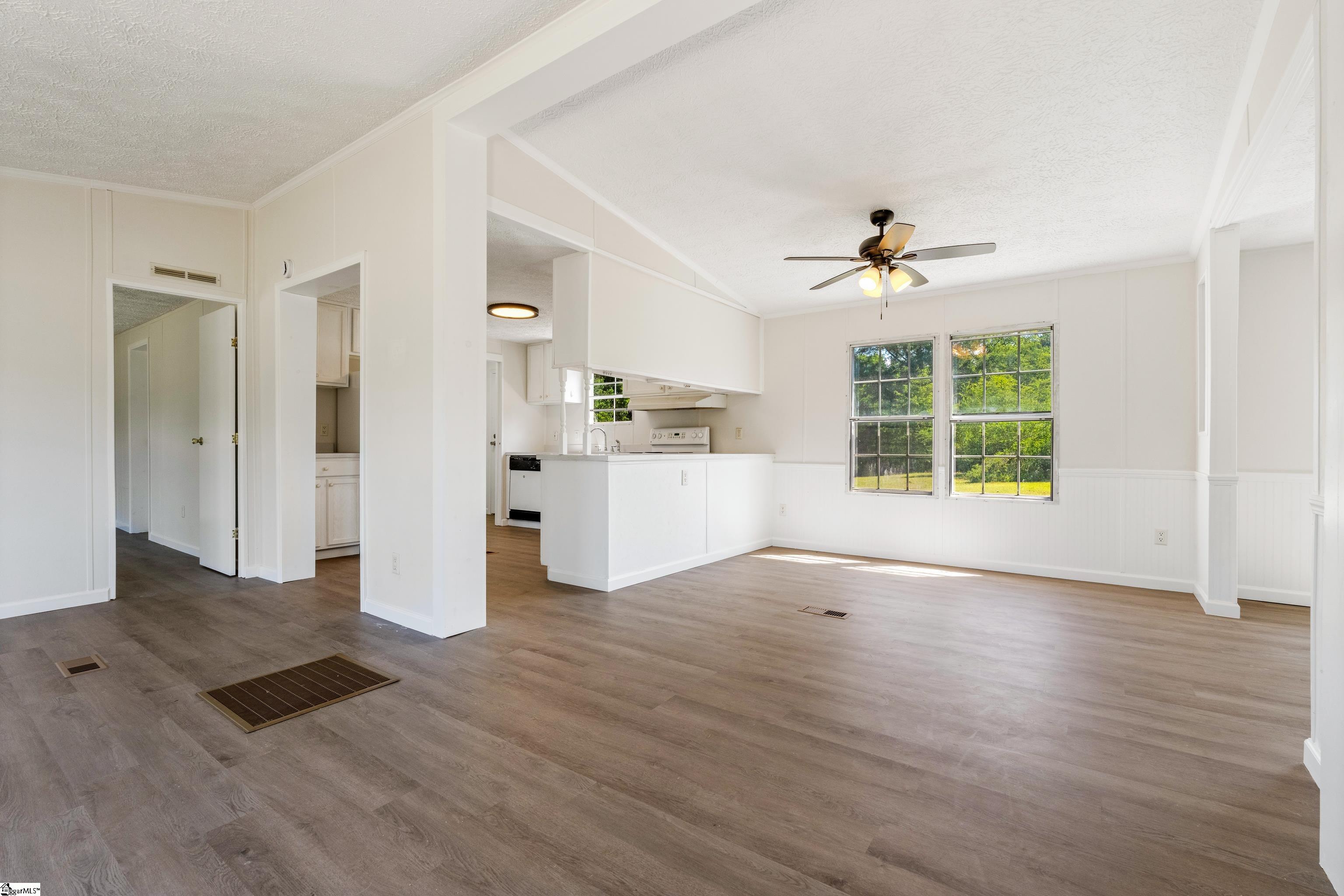 482 Burton Creekside Road Waterloo, SC 29384 - Photo 6 of 28