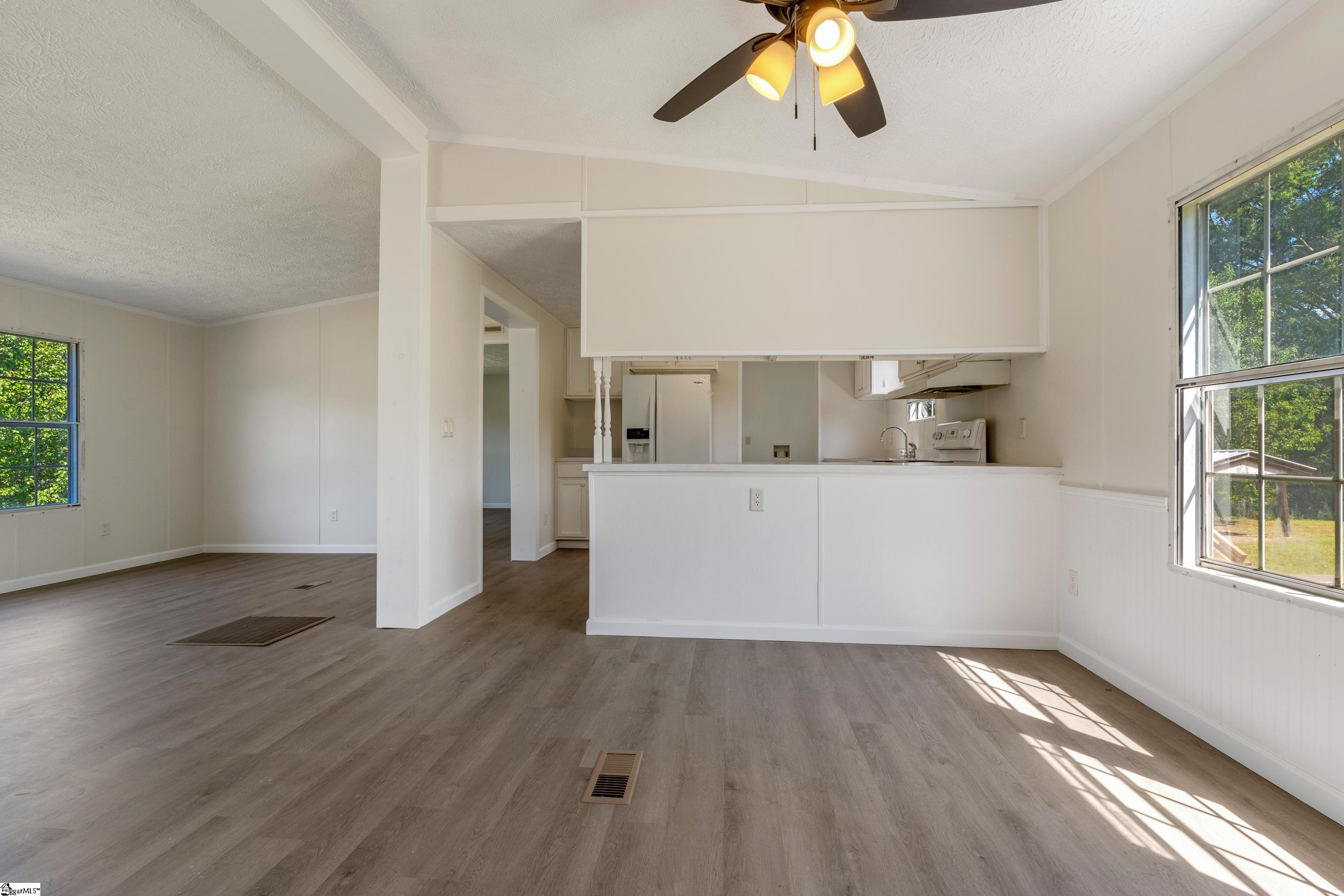 482 Burton Creekside Road Waterloo, SC 29384 - Photo 8 of 28