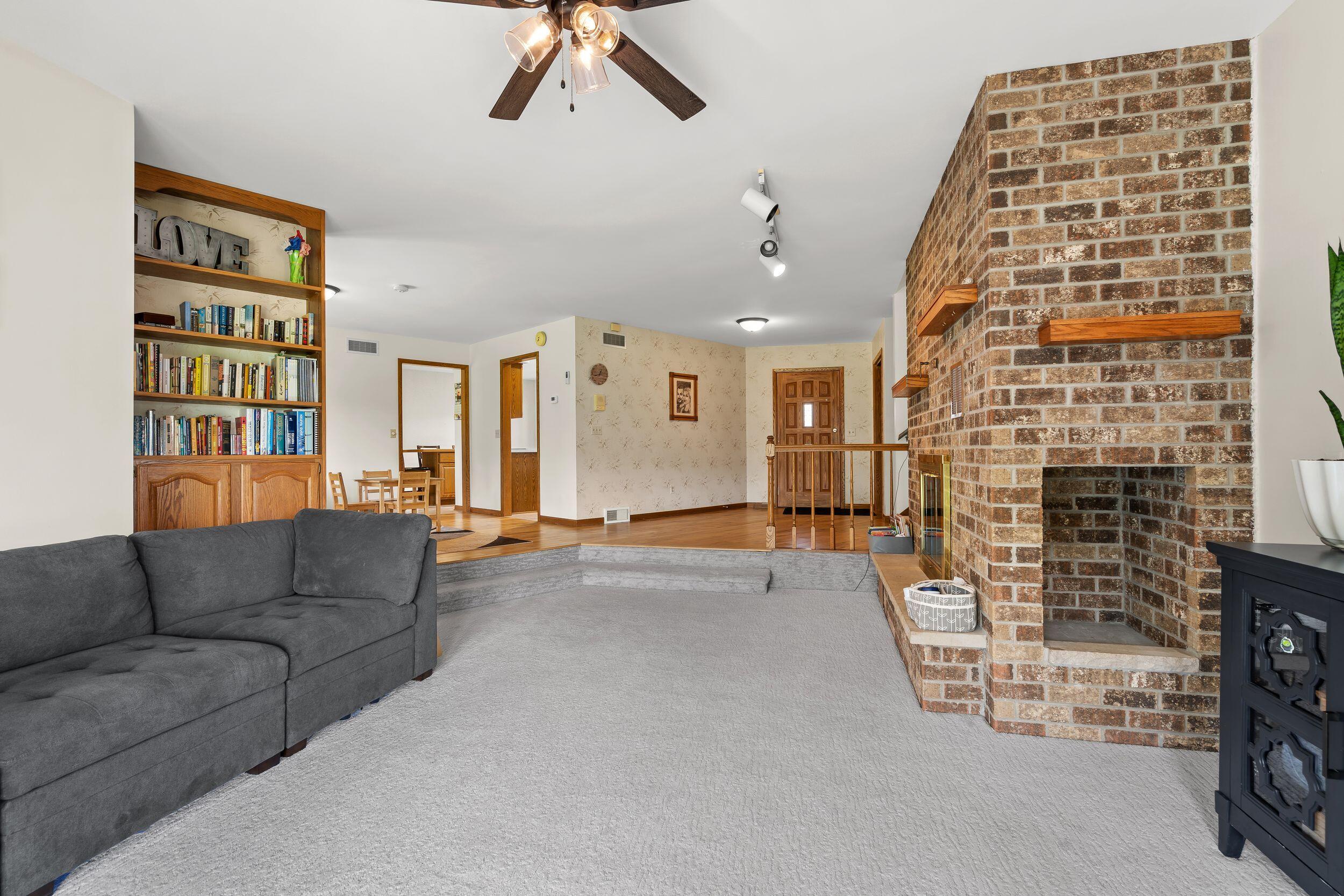 4613 West Rutland Road Rutland, WI 53521 - Photo 17 of 57 Interior_03525