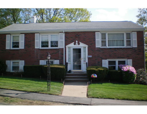 5 Blueview Road Boston, MA 02132 - Photo 2 of 8 Gallery Image 2