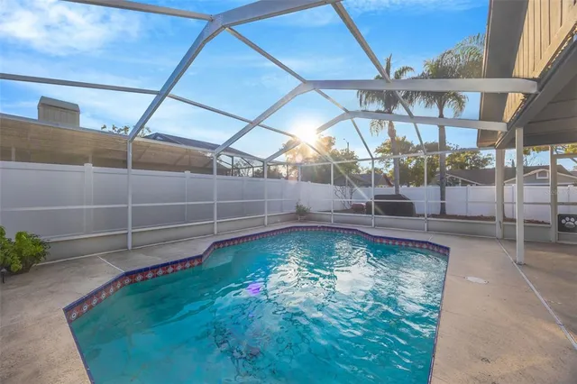 $429,000 | 2558 Brimhollow Drive, Valrico, FL 33596