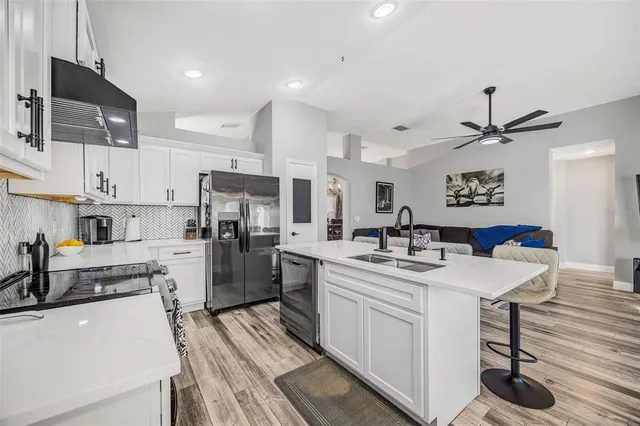 $429,000 | 2558 Brimhollow Drive, Valrico, FL 33596