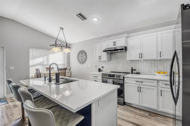 $429,000 | 2558 Brimhollow Drive, Valrico, FL 33596