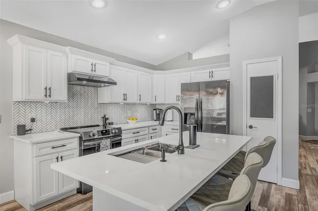 $429,000 | 2558 Brimhollow Drive, Valrico, FL 33596