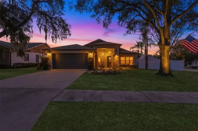 $429,000 | 2558 Brimhollow Drive, Valrico, FL 33596