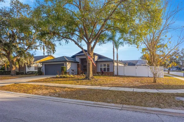 $429,000 | 2558 Brimhollow Drive, Valrico, FL 33596