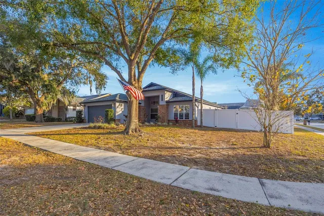 $429,000 | 2558 Brimhollow Drive, Valrico, FL 33596