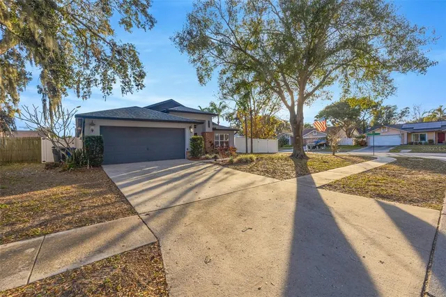 $429,000 | 2558 Brimhollow Drive, Valrico, FL 33596