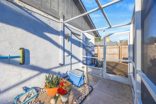 $429,000 | 2558 Brimhollow Drive, Valrico, FL 33596