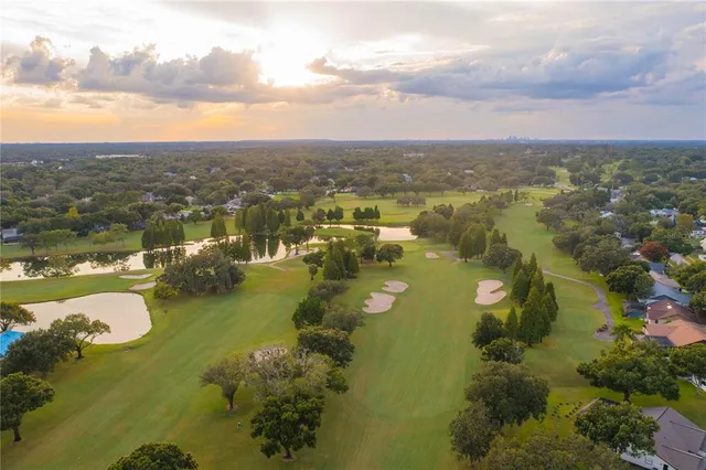 $429,000 | 2558 Brimhollow Drive, Valrico, FL 33596