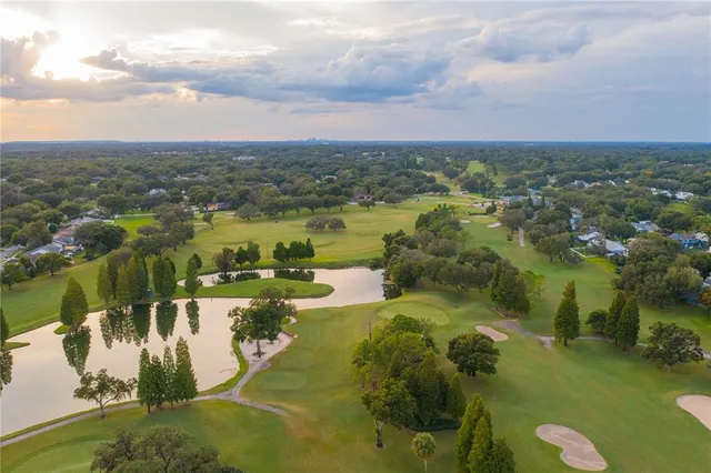 $429,000 | 2558 Brimhollow Drive, Valrico, FL 33596