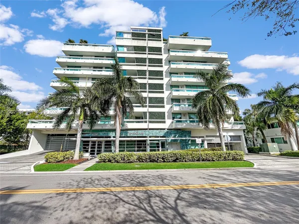 $5,250 | 1025 92nd Street, Unit 401, Bay Harbor Islands, FL 33154