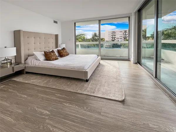 $5,250 | 1025 92nd Street, Unit 401, Bay Harbor Islands, FL 33154