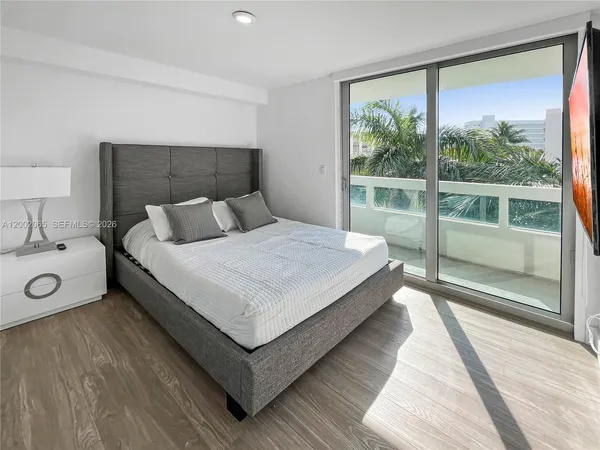 $5,250 | 1025 92nd Street, Unit 401, Bay Harbor Islands, FL 33154