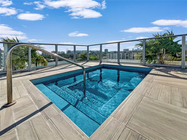 $5,250 | 1025 92nd Street, Unit 401, Bay Harbor Islands, FL 33154