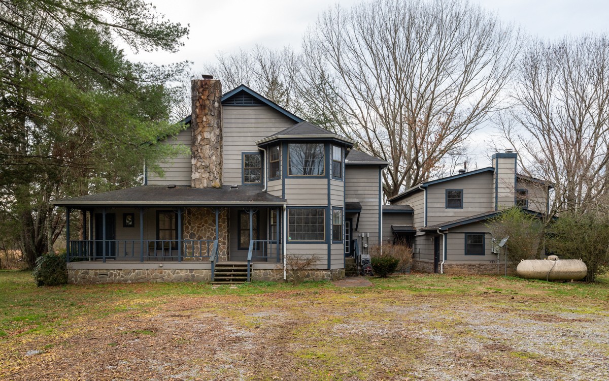 6455 Cox Road College Grove, TN 37046 - Photo 1 of 29 Gallery Image 1