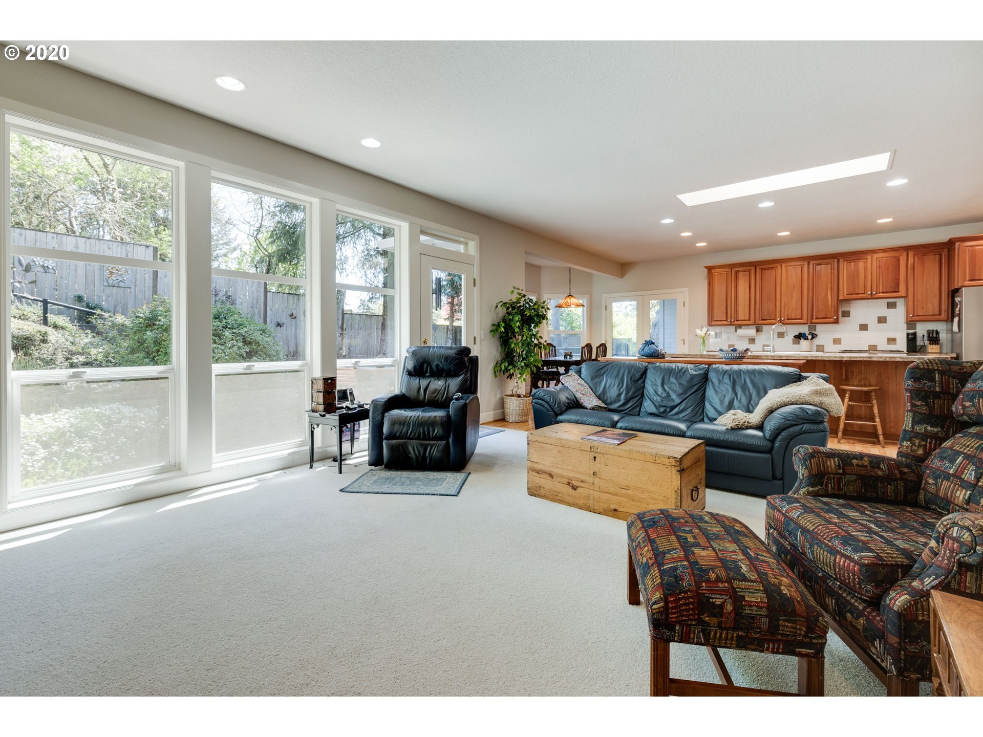 5249 Southwest Dosch Road Portland, OR 97239 - Photo 13 of 32 Gallery Image 13
