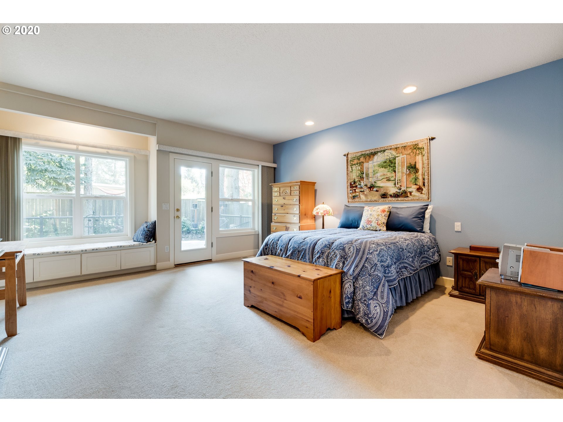 5249 Southwest Dosch Road Portland, OR 97239 - Photo 19 of 32 Gallery Image 19