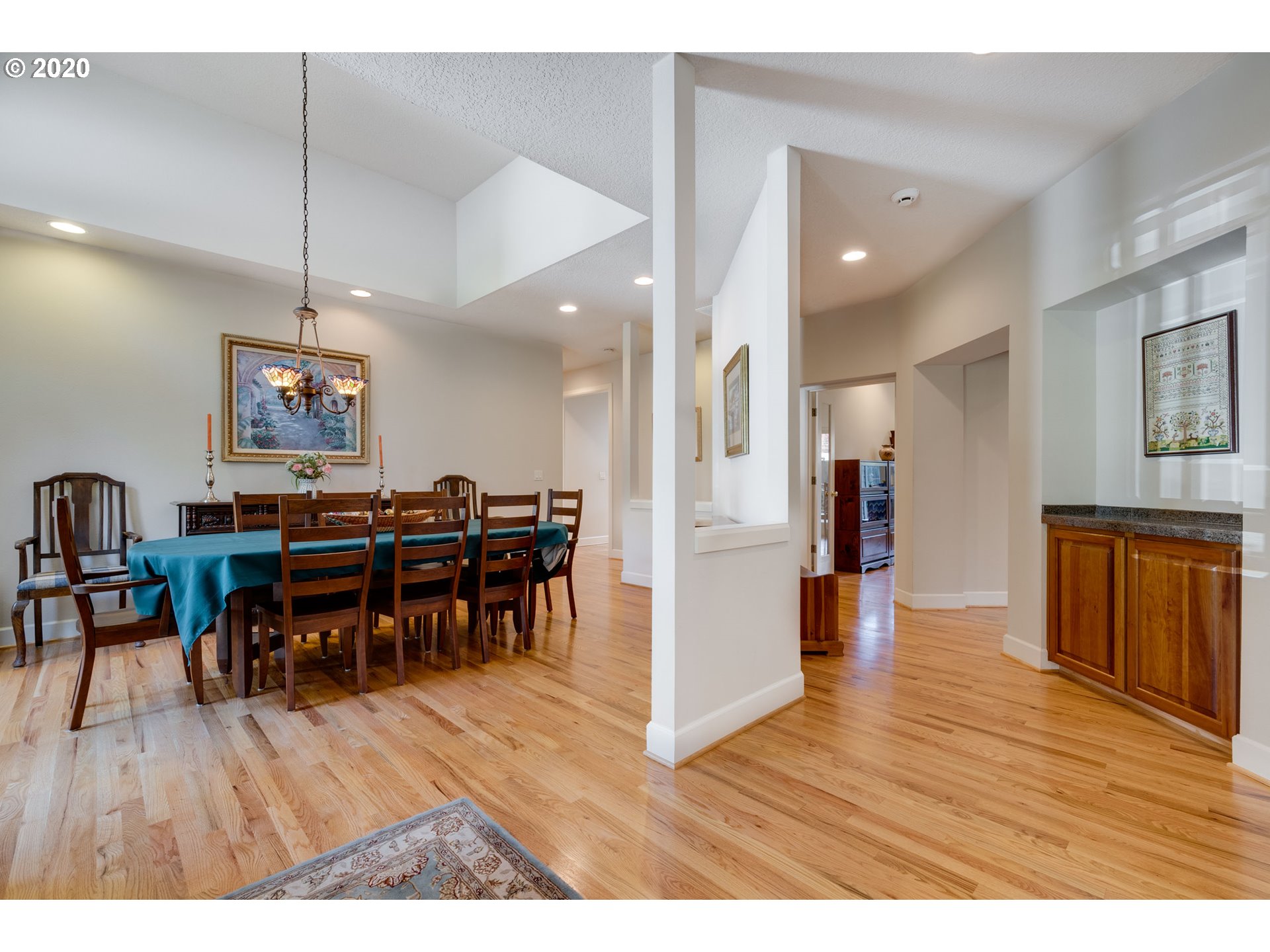 5249 Southwest Dosch Road Portland, OR 97239 - Photo 7 of 32 Gallery Image 7