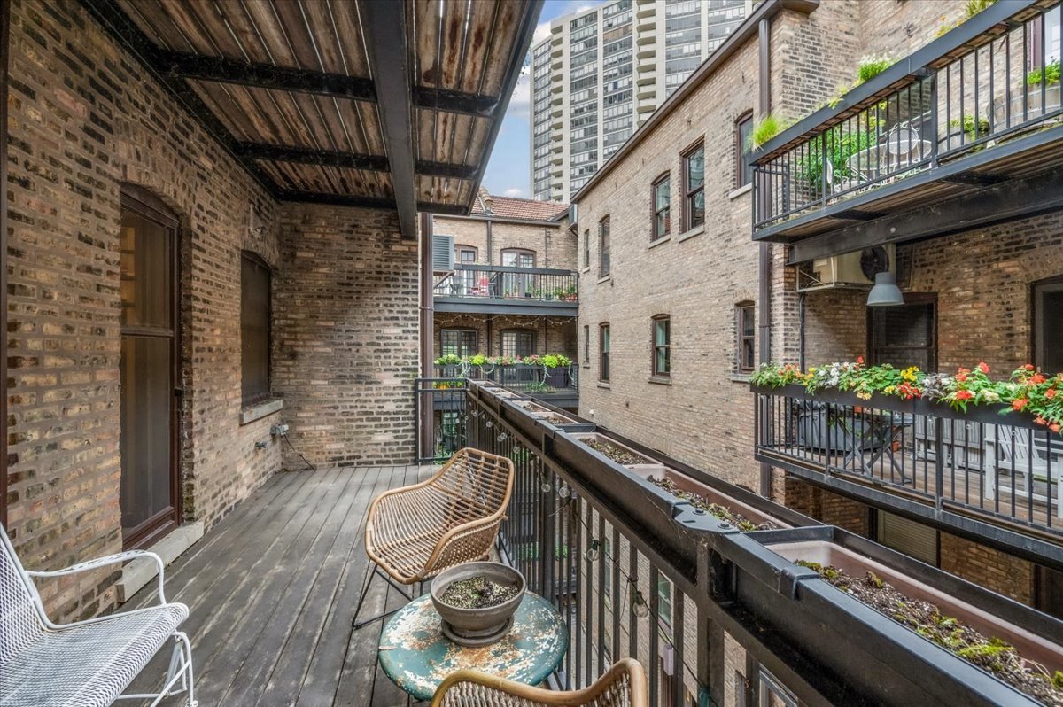 674 West Irving Park Road, Unit F7 Chicago, IL 60613 - Photo 21 of 23 Gallery Image 21