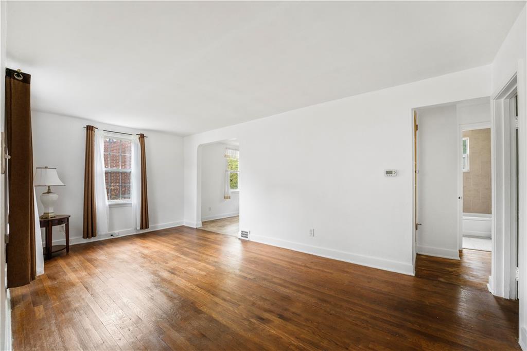 127 Bartley Road Pittsburgh, PA 15241 - Photo 3 of 17 Gallery Image 3