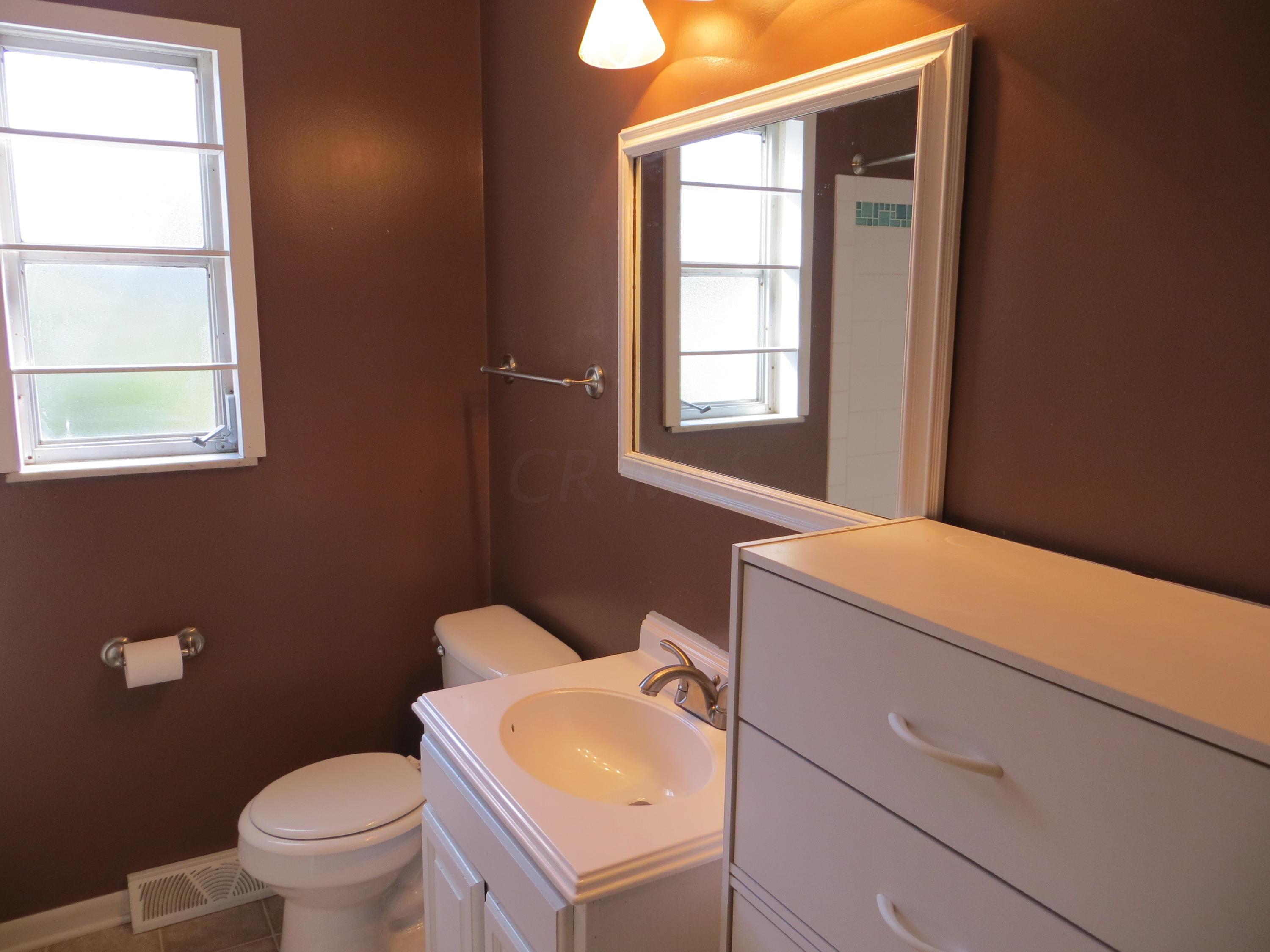 212 Cherrington Road Westerville, OH 43081 - Photo 20 of 38