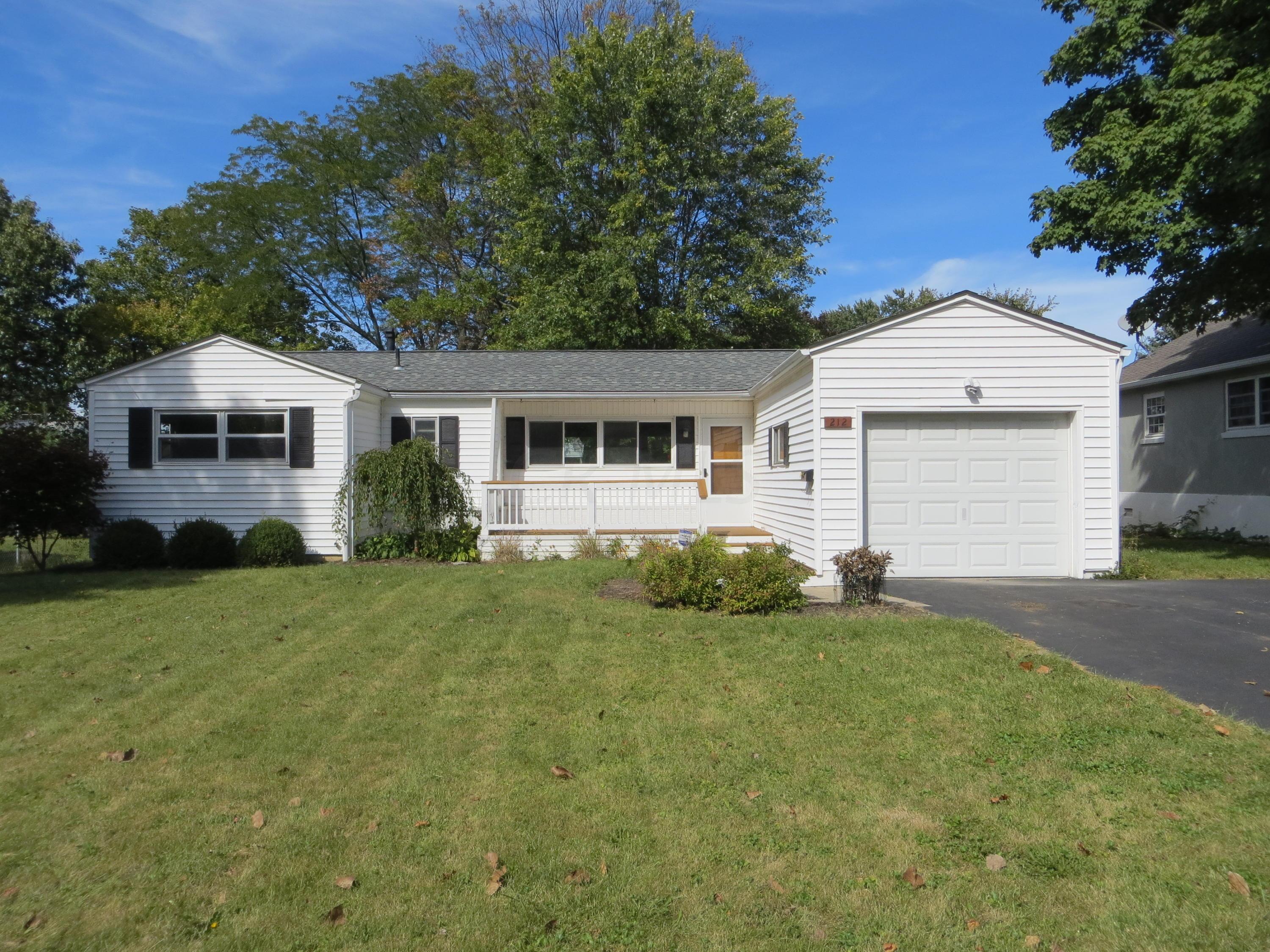 212 Cherrington Road Westerville, OH 43081 - Photo 2 of 38