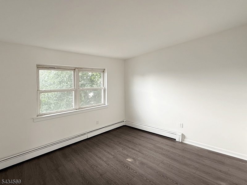 19 Van Rensselear Street, Unit 8 Belleville, NJ 07109 - Photo 6 of 9
