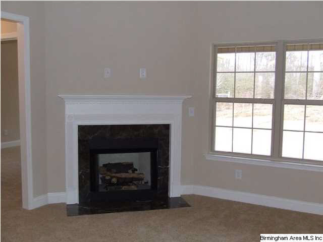 361 Vincent Street Alabaster, AL 35007 - Photo 9 of 26