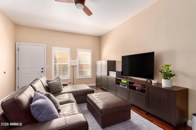 $1,850 | 5015 East Cheyenne Drive, Unit 23, Phoenix, AZ 85044