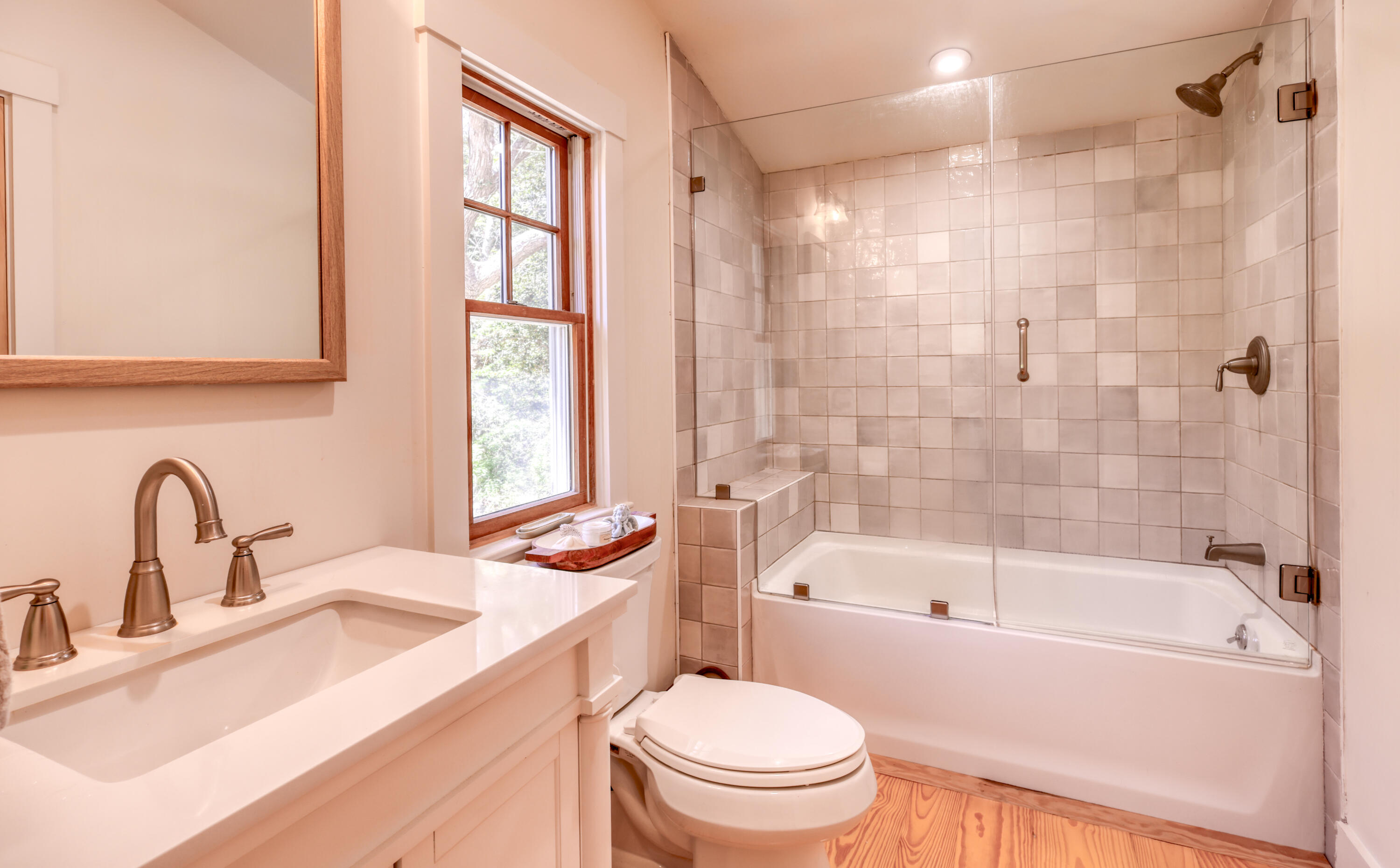 95 Great Marsh Road Centerville, MA 02632 - Photo 8 of 12 Bathroom