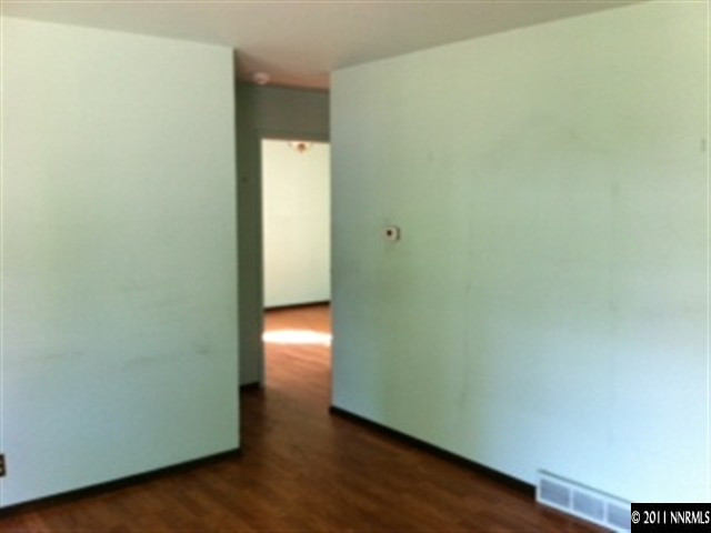 1645 Wesley Drive Reno, NV 89503 - Photo 8 of 13 Photo 8