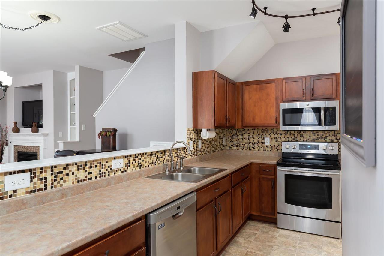 2145 Metacomet Way Raleigh, NC 27604 - Photo 2 of 17 Photo 2