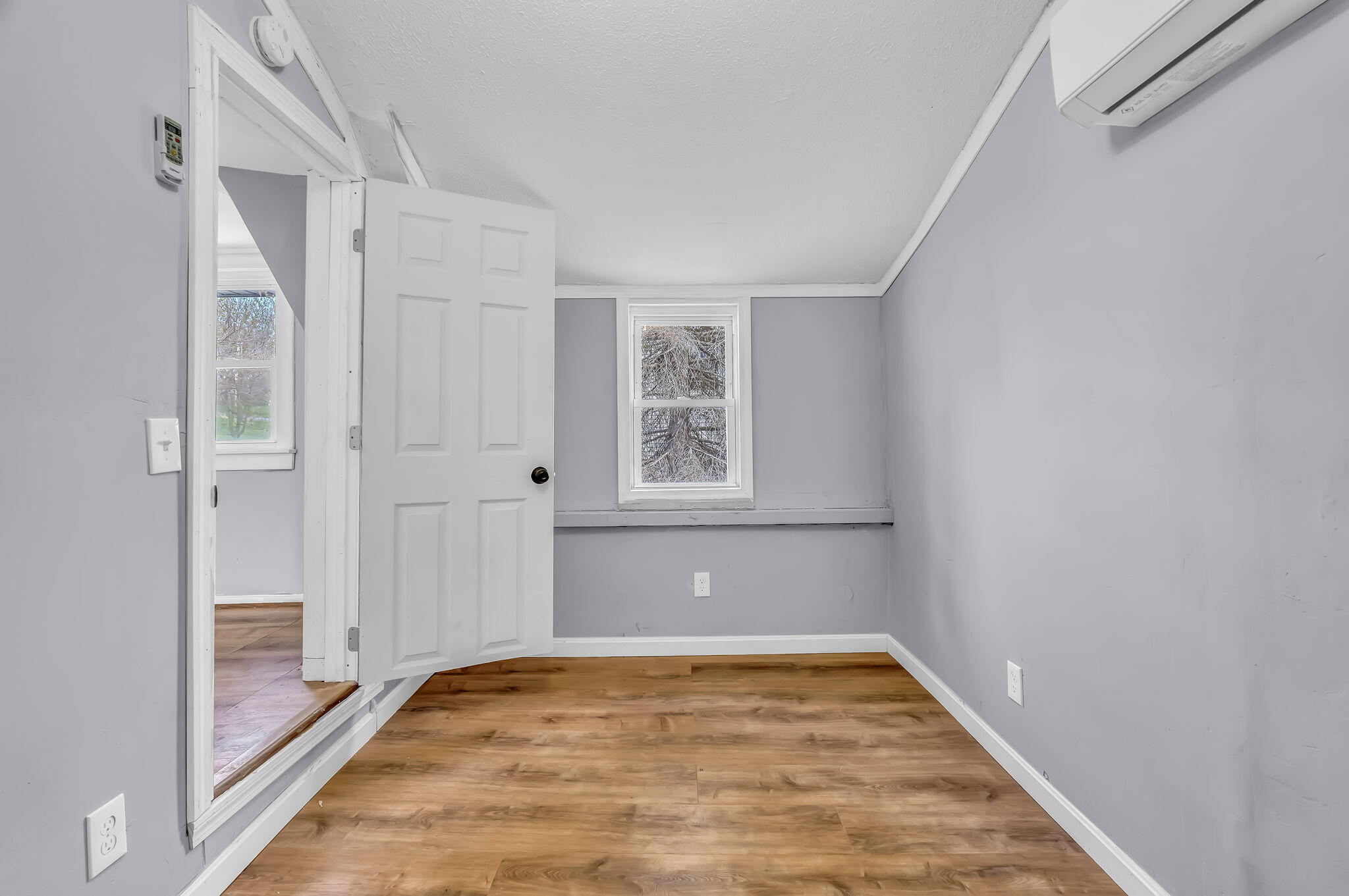 45 West Bates Street Lewiston, ME 04240 - Photo 9 of 52 5-web-or-mls-45-w-bates-st