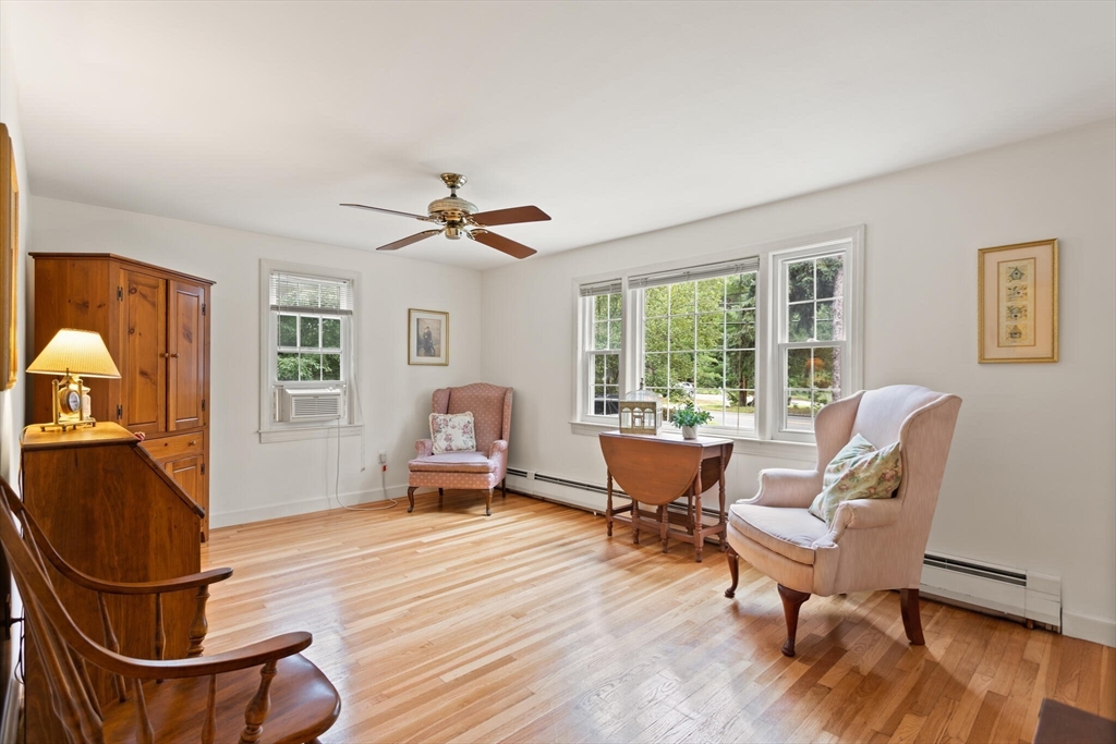 38 Concord Road Chelmsford, MA 01824 - Photo 5 of 22 Gallery Image 5