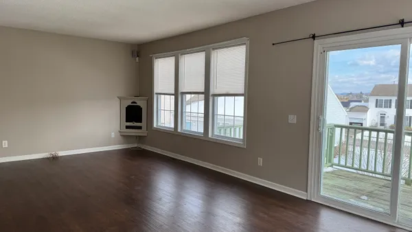 $2,250 | 40 Mountain Laurel Way, Unit 40, Suffield, CT 06078