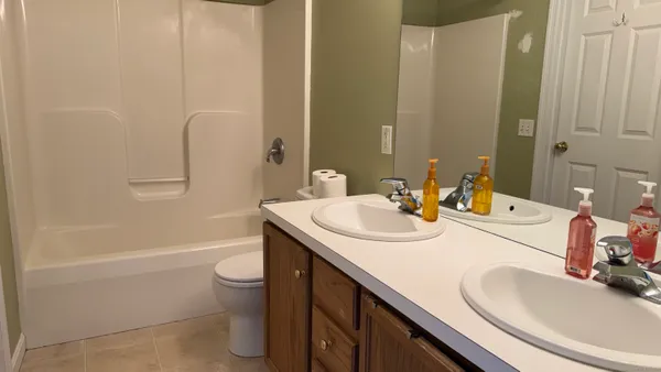 $2,250 | 40 Mountain Laurel Way, Unit 40, Suffield, CT 06078