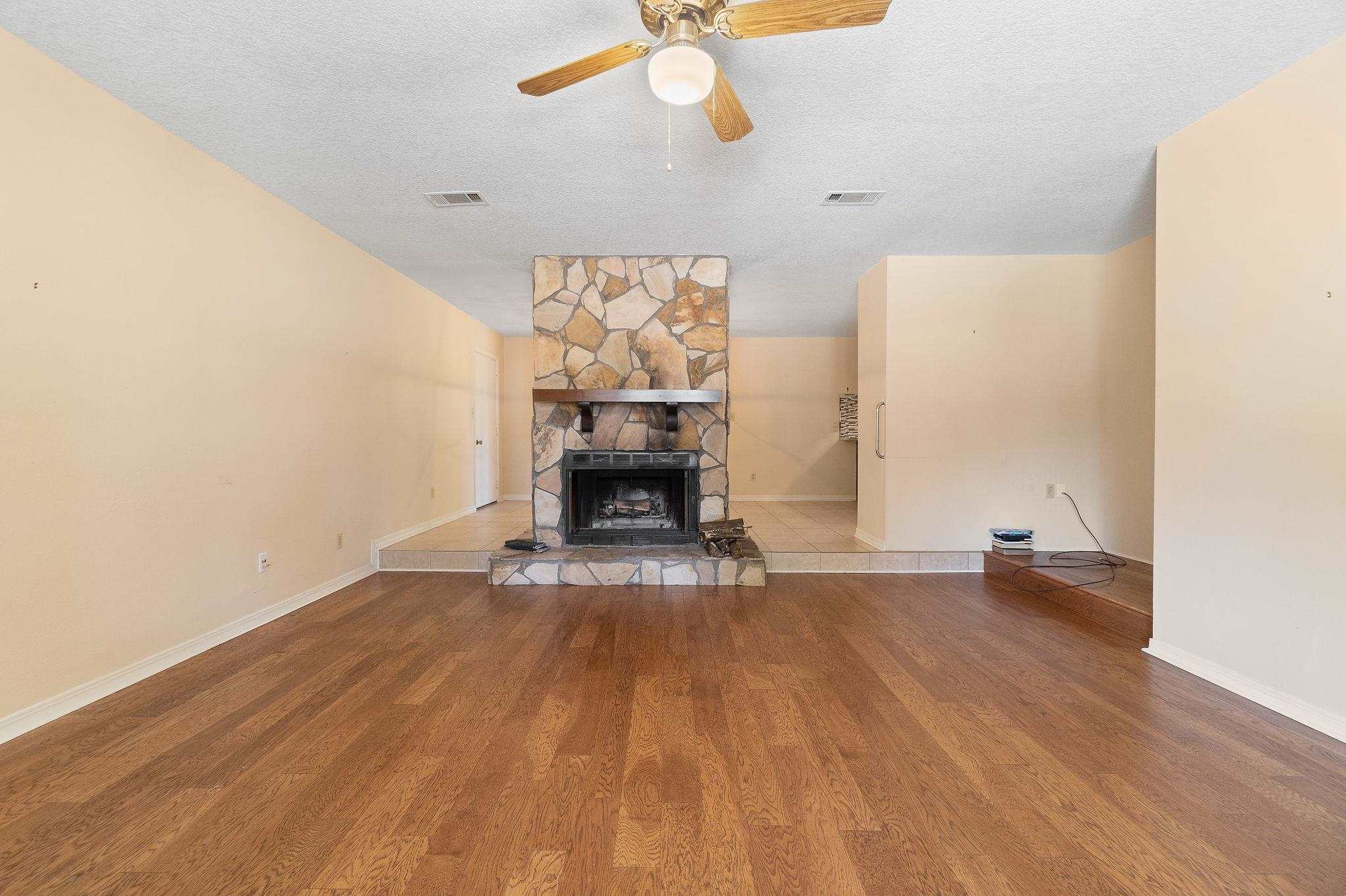 2734 Chickering Road Pensacola, FL 32514 - Photo 8 of 33 Gallery Image 8