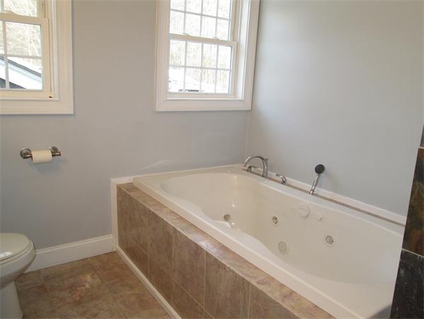 189 Narrows Road Westminster, MA 01473 - Photo 8 of 12 Gallery Image 8