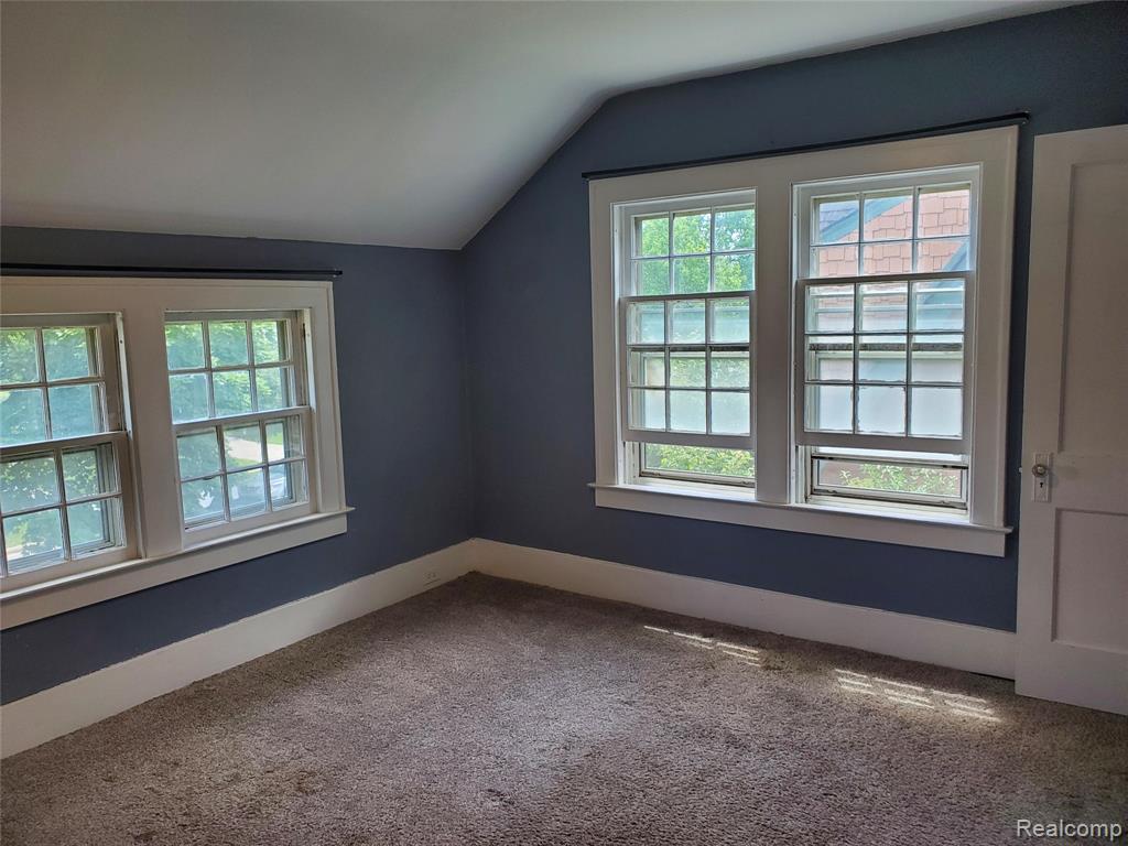 358 West Iroquois Road Pontiac, MI 48341 - Photo 20 of 29