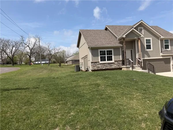 $360,000 | 1301 West Concord Drive, Plattsburg, MO 64477