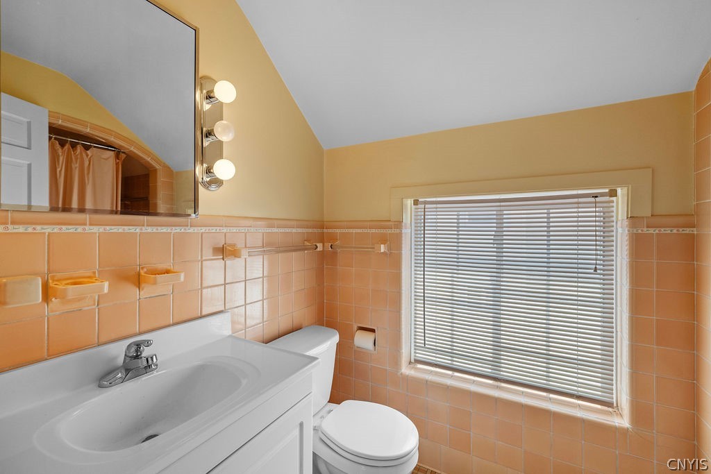 225 Broad Street Oneida, NY 13421 - Photo 28 of 34