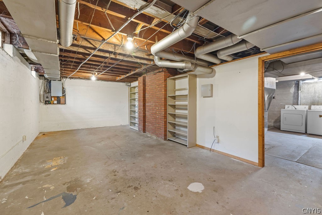 225 Broad Street Oneida, NY 13421 - Photo 31 of 34