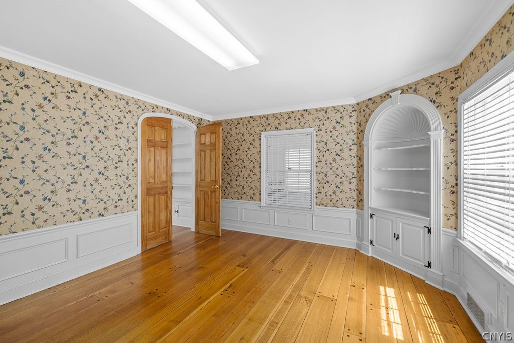 225 Broad Street Oneida, NY 13421 - Photo 10 of 34