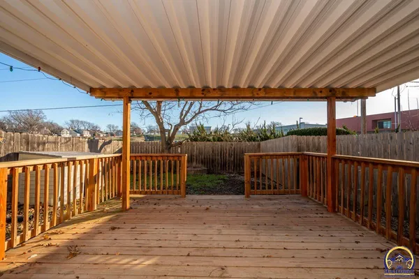 $204,500 | 3036 Southwest Randolph Avenue, Topeka, KS 66611