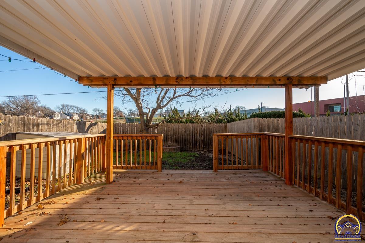 3036 Southwest Randolph Avenue Topeka, KS 66611 - Photo 11 of 27