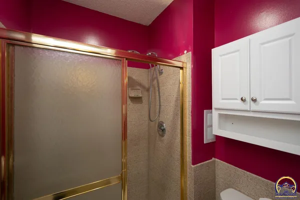 $204,500 | 3036 Southwest Randolph Avenue, Topeka, KS 66611